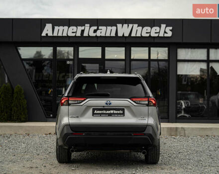 Тойота РАВ 4 2019 в Черновцах на Automoto.ua Серый Тойота РАВ 4, объемом двигателя 2.5 л и пробегом 24 тыс. км за 29900 $, фото 5 на Automoto.ua