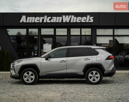Тойота РАВ 4 2019 в Черновцах на Automoto.ua Серый Тойота РАВ 4, объемом двигателя 2.5 л и пробегом 24 тыс. км за 29900 $, фото 3 на Automoto.ua