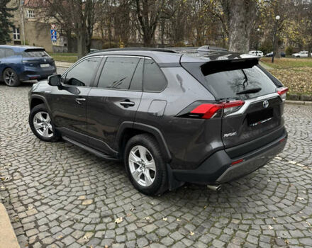 Серый Тойота РАВ 4, объемом двигателя 2.49 л и пробегом 118 тыс. км за 29500 $, фото 2 на Automoto.ua