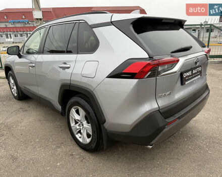 Сірий Тойота РАВ 4, об'ємом двигуна 2.49 л та пробігом 137 тис. км за 28990 $, фото 3 на Automoto.ua