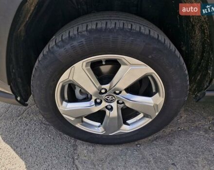 Сірий Тойота РАВ 4, об'ємом двигуна 2.5 л та пробігом 39 тис. км за 24199 $, фото 9 на Automoto.ua