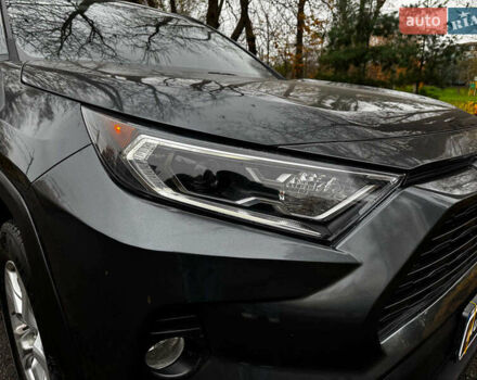 Сірий Тойота РАВ 4, об'ємом двигуна 2.5 л та пробігом 142 тис. км за 28990 $, фото 1 на Automoto.ua