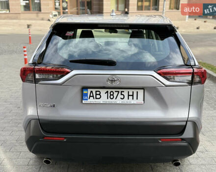 Тойота РАВ 4 2019 в Киеве на Automoto.ua Серый Тойота РАВ 4, объемом двигателя 1.99 л и пробегом 8 тыс. км за 27200 $, фото 7 на Automoto.ua