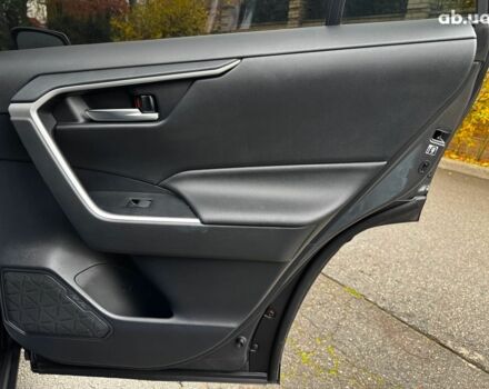 Серый Тойота РАВ 4, объемом двигателя 2.5 л и пробегом 142 тыс. км за 28990 $, фото 31 на Automoto.ua