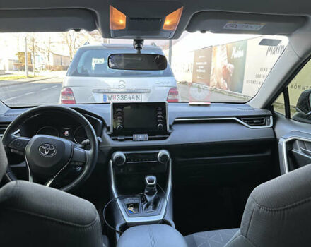 Сірий Тойота РАВ 4, об'ємом двигуна 2 л та пробігом 40 тис. км за 33000 $, фото 6 на Automoto.ua