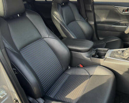 Серый Тойота РАВ 4, объемом двигателя 2.49 л и пробегом 158 тыс. км за 29999 $, фото 36 на Automoto.ua