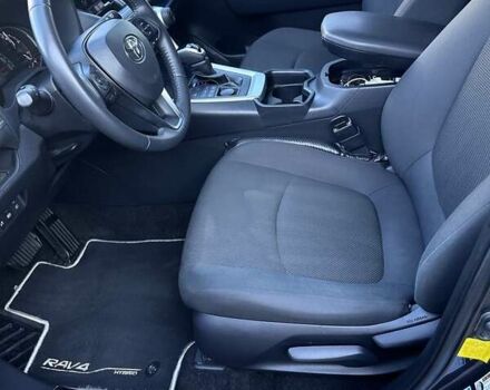 Сірий Тойота РАВ 4, об'ємом двигуна 2.49 л та пробігом 131 тис. км за 26000 $, фото 9 на Automoto.ua