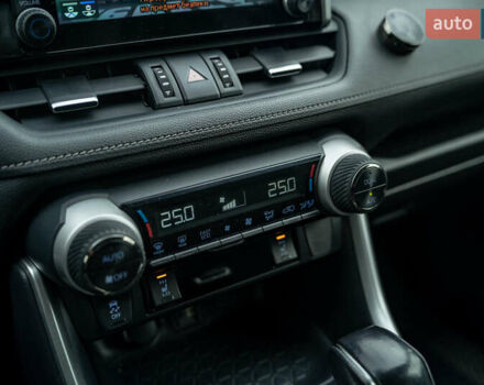 Серый Тойота РАВ 4, объемом двигателя 2.49 л и пробегом 156 тыс. км за 29800 $, фото 28 на Automoto.ua