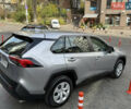 Тойота РАВ 4 2019 в Киеве на Automoto.ua Серый Тойота РАВ 4, объемом двигателя 1.99 л и пробегом 8 тыс. км за 27200 $, фото 9 на Automoto.ua