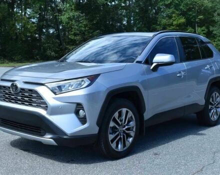 Серый Тойота РАВ 4, объемом двигателя 2.5 л и пробегом 34 тыс. км за 17300 $, фото 2 на Automoto.ua