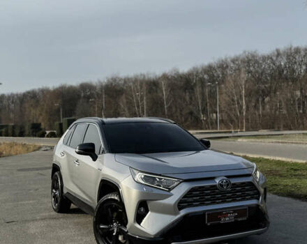 Серый Тойота РАВ 4, объемом двигателя 2.49 л и пробегом 158 тыс. км за 29999 $, фото 1 на Automoto.ua