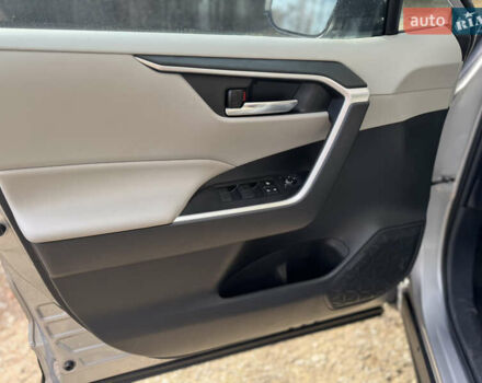 Серый Тойота РАВ 4, объемом двигателя 2.49 л и пробегом 64 тыс. км за 25000 $, фото 8 на Automoto.ua