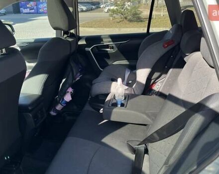 Серый Тойота РАВ 4, объемом двигателя 2.49 л и пробегом 57 тыс. км за 27000 $, фото 14 на Automoto.ua