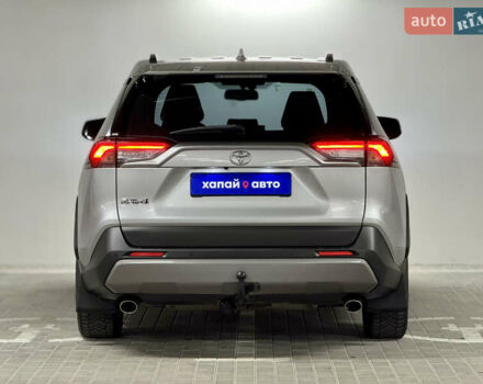 Серый Тойота РАВ 4, объемом двигателя 1.99 л и пробегом 204 тыс. км за 23500 $, фото 5 на Automoto.ua