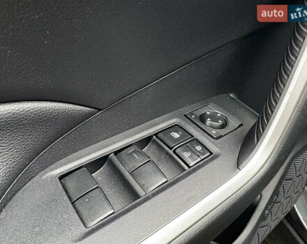 Сірий Тойота РАВ 4, об'ємом двигуна 2.5 л та пробігом 142 тис. км за 28990 $, фото 13 на Automoto.ua