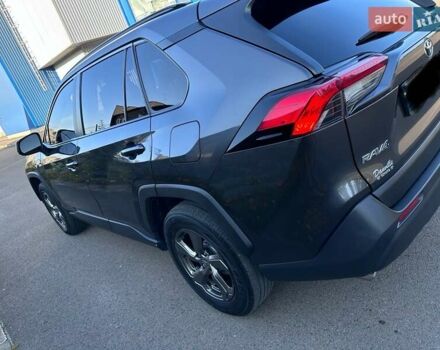 Сірий Тойота РАВ 4, об'ємом двигуна 2.49 л та пробігом 131 тис. км за 26000 $, фото 7 на Automoto.ua