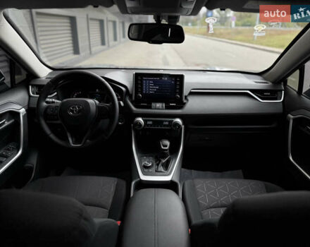 Серый Тойота РАВ 4, объемом двигателя 1.99 л и пробегом 204 тыс. км за 23500 $, фото 10 на Automoto.ua