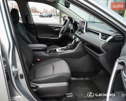 Сірий Тойота РАВ 4, об'ємом двигуна 1.99 л та пробігом 92 тис. км за 23500 $, фото 26 на Automoto.ua