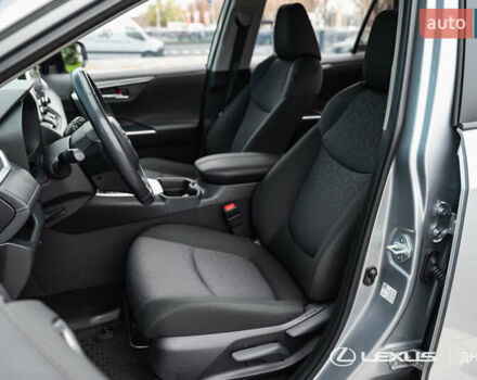 Сірий Тойота РАВ 4, об'ємом двигуна 1.99 л та пробігом 92 тис. км за 23500 $, фото 25 на Automoto.ua