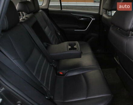 Сірий Тойота РАВ 4, об'ємом двигуна 2.49 л та пробігом 48 тис. км за 30000 $, фото 25 на Automoto.ua