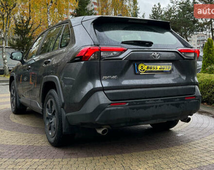 Серый Тойота РАВ 4, объемом двигателя 1.99 л и пробегом 133 тыс. км за 25900 $, фото 4 на Automoto.ua