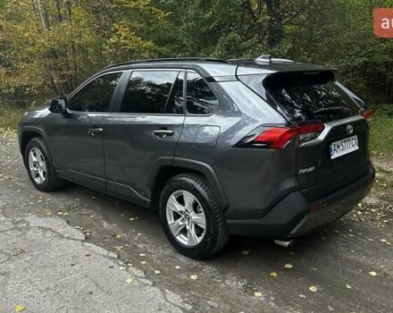 Сірий Тойота РАВ 4, об'ємом двигуна 1.99 л та пробігом 31 тис. км за 30500 $, фото 1 на Automoto.ua