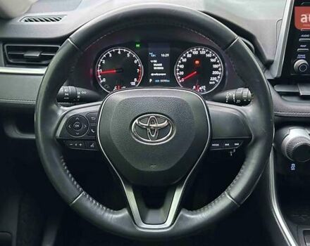 Сірий Тойота РАВ 4, об'ємом двигуна 1.99 л та пробігом 51 тис. км за 28463 $, фото 12 на Automoto.ua