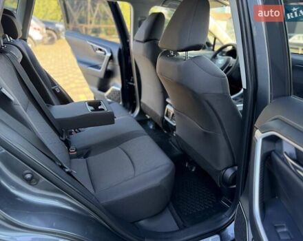 Сірий Тойота РАВ 4, об'ємом двигуна 1.99 л та пробігом 70 тис. км за 25900 $, фото 32 на Automoto.ua