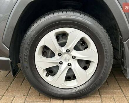 Сірий Тойота РАВ 4, об'ємом двигуна 1.99 л та пробігом 51 тис. км за 28463 $, фото 14 на Automoto.ua