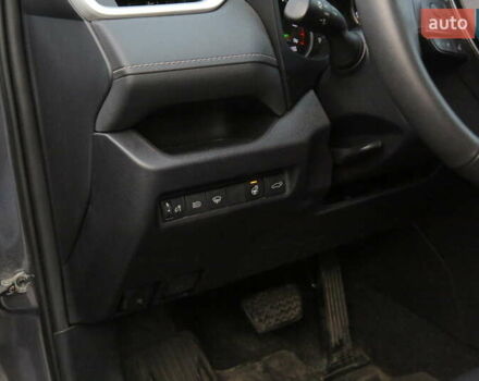 Сірий Тойота РАВ 4, об'ємом двигуна 2.49 л та пробігом 48 тис. км за 30000 $, фото 23 на Automoto.ua