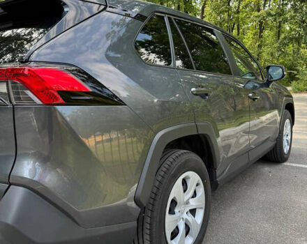 Сірий Тойота РАВ 4, об'ємом двигуна 1.99 л та пробігом 46 тис. км за 27700 $, фото 5 на Automoto.ua