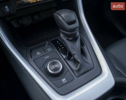 Серый Тойота РАВ 4, объемом двигателя 2.49 л и пробегом 49 тыс. км за 31400 $, фото 30 на Automoto.ua