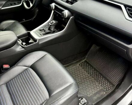 Серый Тойота РАВ 4, объемом двигателя 2.5 л и пробегом 102 тыс. км за 16800 $, фото 6 на Automoto.ua