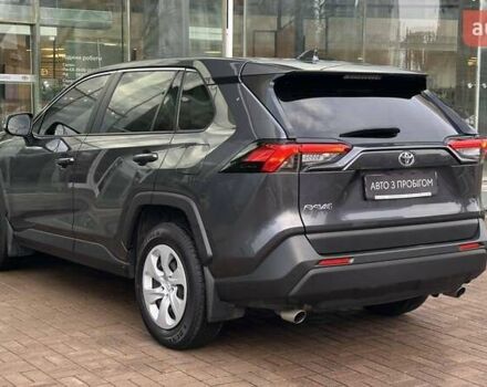 Сірий Тойота РАВ 4, об'ємом двигуна 1.99 л та пробігом 51 тис. км за 28463 $, фото 1 на Automoto.ua