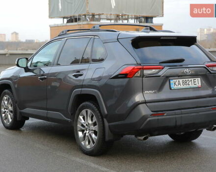 Сірий Тойота РАВ 4, об'ємом двигуна 2.49 л та пробігом 48 тис. км за 30000 $, фото 6 на Automoto.ua
