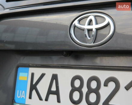 Сірий Тойота РАВ 4, об'ємом двигуна 2.49 л та пробігом 48 тис. км за 30000 $, фото 11 на Automoto.ua