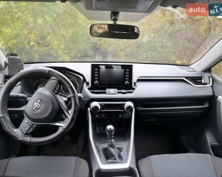 Серый Тойота РАВ 4, объемом двигателя 1.99 л и пробегом 5 тыс. км за 27500 $, фото 12 на Automoto.ua