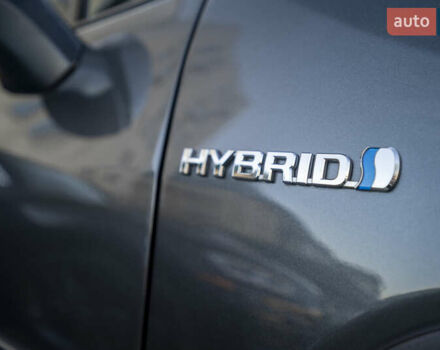 Серый Тойота РАВ 4, объемом двигателя 2.49 л и пробегом 49 тыс. км за 31400 $, фото 7 на Automoto.ua