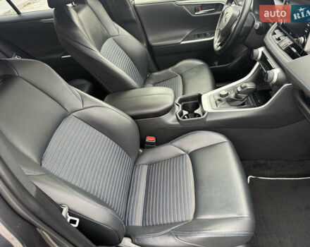 Серый Тойота РАВ 4, объемом двигателя 2.49 л и пробегом 195 тыс. км за 28850 $, фото 24 на Automoto.ua