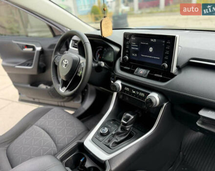 Серый Тойота РАВ 4, объемом двигателя 1.99 л и пробегом 75 тыс. км за 28500 $, фото 7 на Automoto.ua