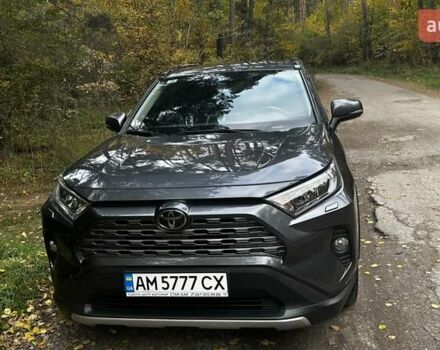 Сірий Тойота РАВ 4, об'ємом двигуна 1.99 л та пробігом 31 тис. км за 30500 $, фото 4 на Automoto.ua