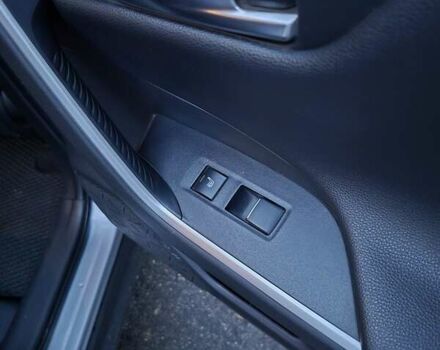 Сірий Тойота РАВ 4, об'ємом двигуна 2.49 л та пробігом 91 тис. км за 35000 $, фото 13 на Automoto.ua