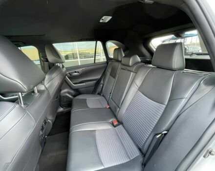 Сірий Тойота РАВ 4, об'ємом двигуна 2.5 л та пробігом 44 тис. км за 15000 $, фото 12 на Automoto.ua