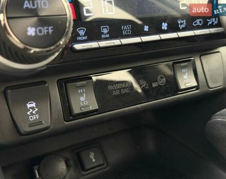 Сірий Тойота РАВ 4, об'ємом двигуна 2.49 л та пробігом 88 тис. км за 28500 $, фото 57 на Automoto.ua