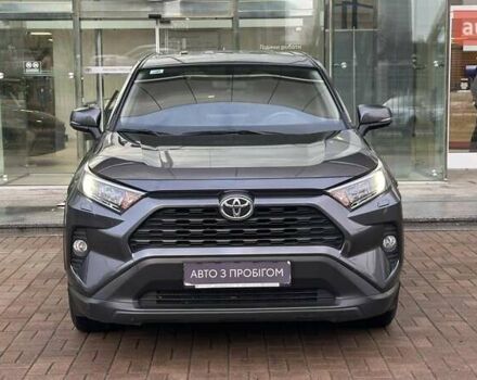 Сірий Тойота РАВ 4, об'ємом двигуна 1.99 л та пробігом 51 тис. км за 28463 $, фото 4 на Automoto.ua