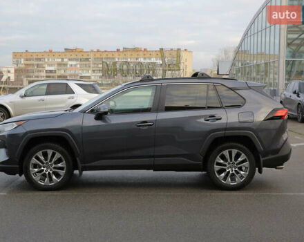 Сірий Тойота РАВ 4, об'ємом двигуна 2.49 л та пробігом 48 тис. км за 30000 $, фото 4 на Automoto.ua
