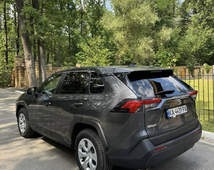 Сірий Тойота РАВ 4, об'ємом двигуна 1.99 л та пробігом 46 тис. км за 27700 $, фото 3 на Automoto.ua