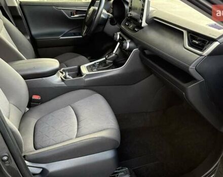 Серый Тойота РАВ 4, объемом двигателя 1.99 л и пробегом 147 тыс. км за 27440 $, фото 5 на Automoto.ua