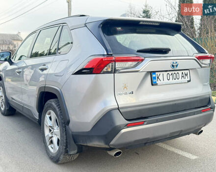 Сірий Тойота РАВ 4, об'ємом двигуна 2.49 л та пробігом 85 тис. км за 31500 $, фото 4 на Automoto.ua
