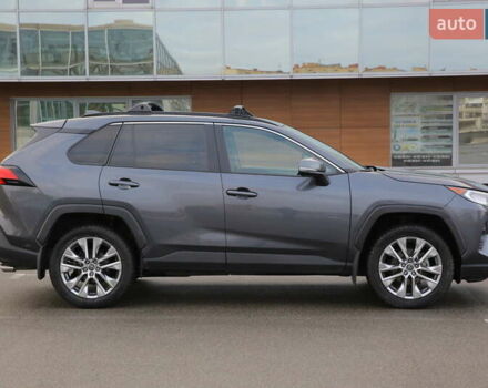 Сірий Тойота РАВ 4, об'ємом двигуна 2.49 л та пробігом 48 тис. км за 30000 $, фото 9 на Automoto.ua
